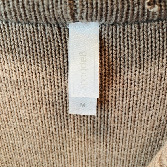 GAP Body women’s long hooded v-neck sweater toggle button SZ M tan beige - Picture 4 of 10